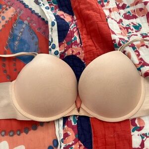 Beige push-up Victoria’s Secret Bra